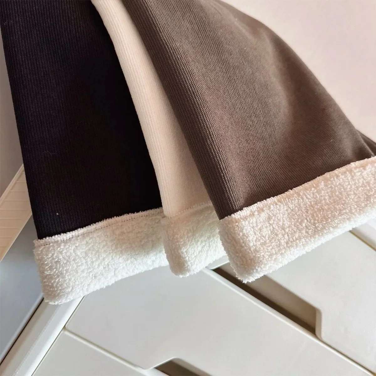 1pcs Boys Girls Winter Velvet Corduroy Kid Pants Little Bear Cartoon Mid Waist Warm Pantalone Baggy Thick Plush Children Trouser