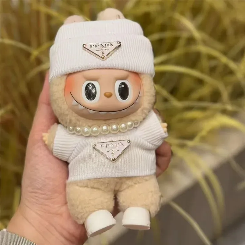 Pakaian Sweater Segitiga Terbalik Warna Solid Untuk Boneka Labubu Set Pakaian Mewah Klasik Kalung Mutiara Sepatu Kacamata