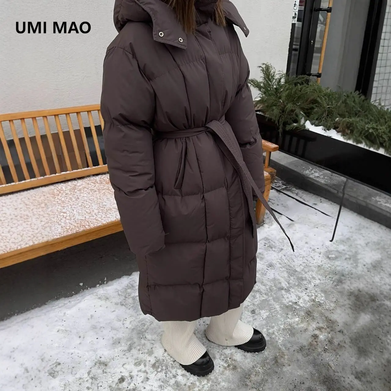 UMI MAO Style Lässige, taillierte, schlankmachende, lange Puffer-Winterjacke für Damen, verdickter, warmer Baumwollmantel, Braun