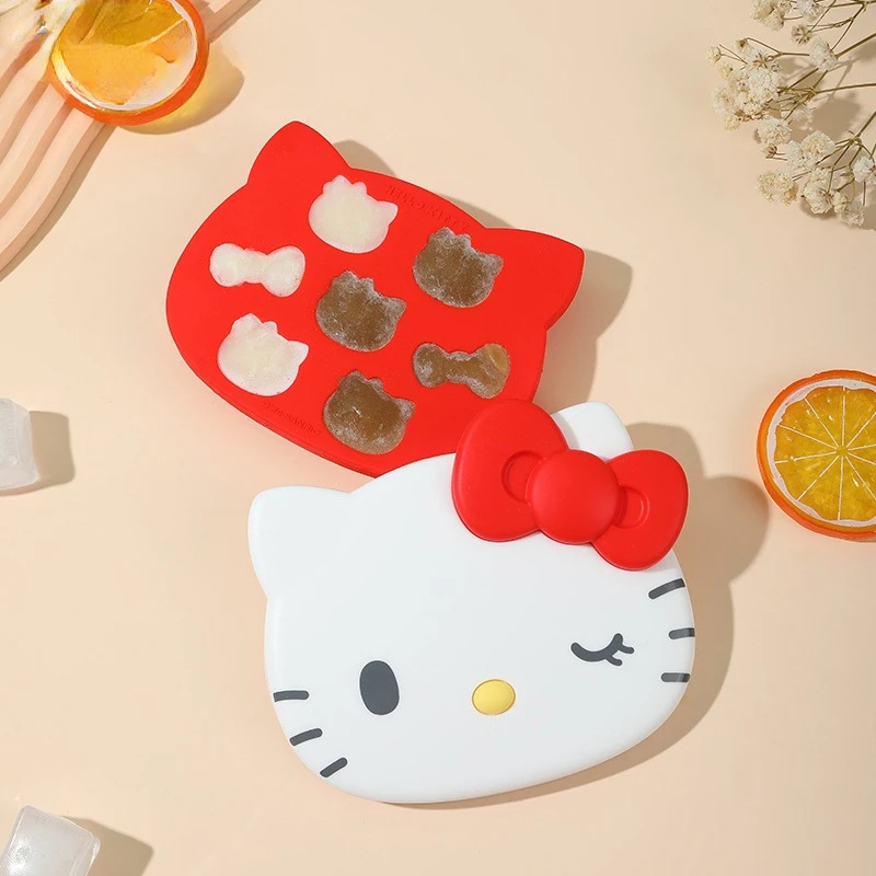 

2024 New Sanrio Hello Kitty Silicone Ice Tray Hangyodon Summer Cold Drink Reusable Cartoon Kitchen Ice Making Ice Storage Box