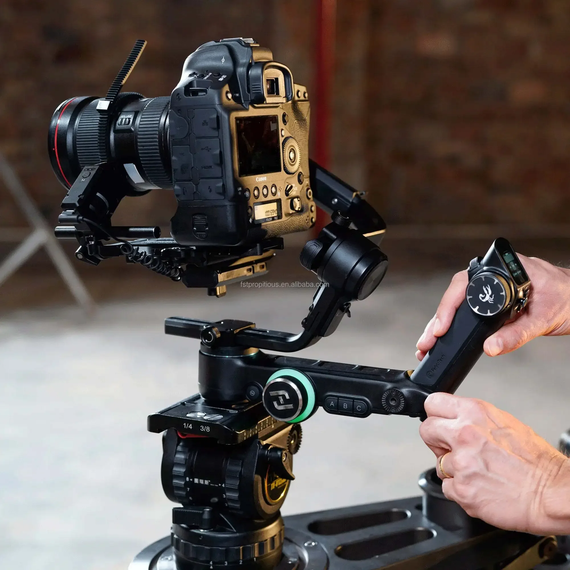 

Stocks Feiyu SCORP Pro 3-Axis Camera Gimbal Stabilizer Handle Grip Display Screen for DSLR Camera with Remote Pole