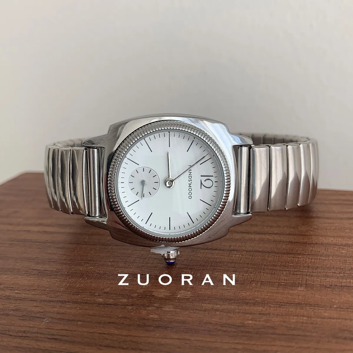 

High-end square elastic band exquisite and stylish versatile women's quartz watch, women's accessory, fashion quartz wristwatch