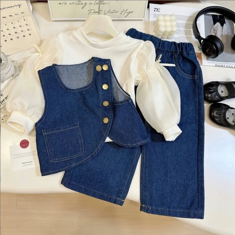 

2025New Girls' Outfit Autumn Fashionable Baby Children's Base Shirt Jeans Three-Piece Set