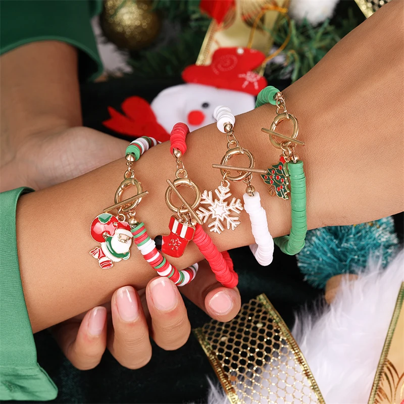 女性のためのクリスマスツリーのサンタクロースの靴の魅力,ファッションブレスレット,女の子のパーティー,フェスティバルジュエリーのギフト,4個/セット