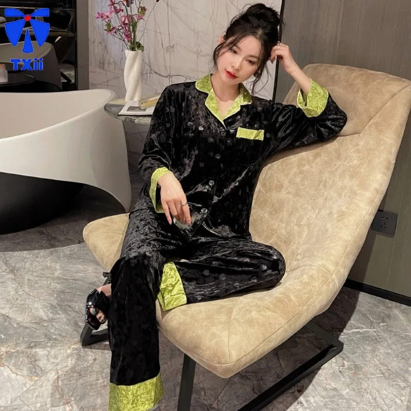 2024 autumn and winter new gold velvet pajamas women\'s high-end long sleeve light luxury home clothes suit can be worn outside