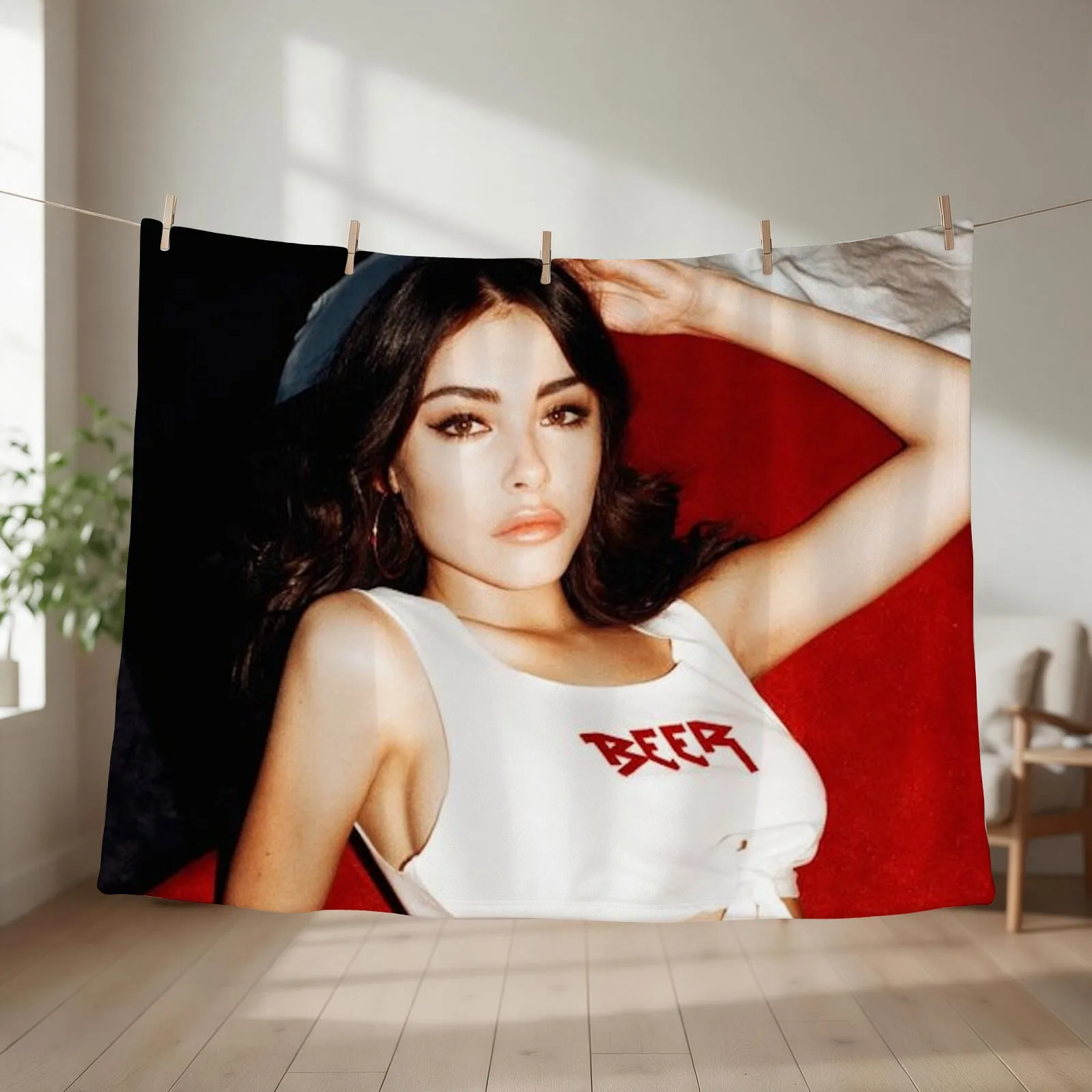 Madison Beer Throw Blanket couch cozy soft plush fuzzy picnic outdoor blanket