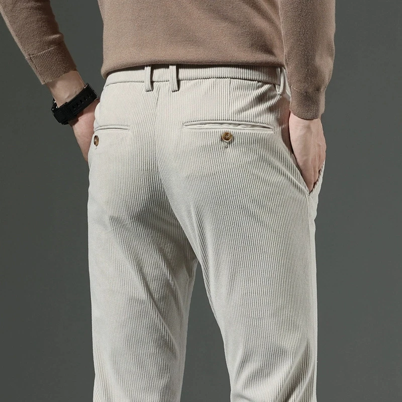 Pantaloni di velluto a coste da uomo autunno e inverno Nuovi abiti da uomo Pantaloni casual slim fit elasticizzati Pantaloni da lavoro da uomo d'affari di moda