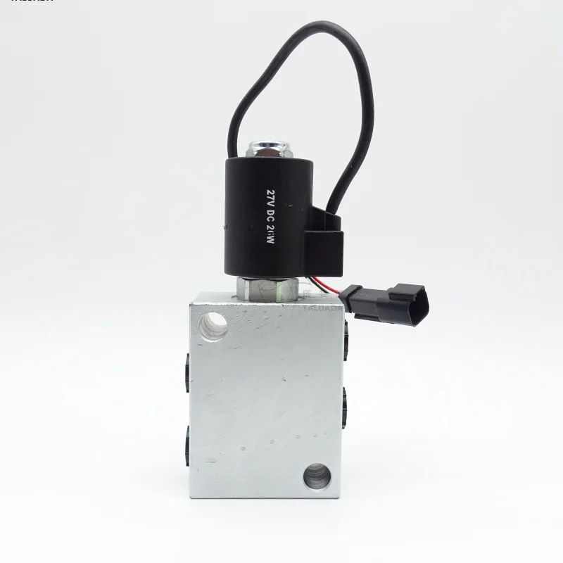 

For Relief Valve Solenoid Valve 34EA-91720 Solenoid Valve Assembly R220-5 R1400W-7 R210W-5 EC210 24V 4-WAY