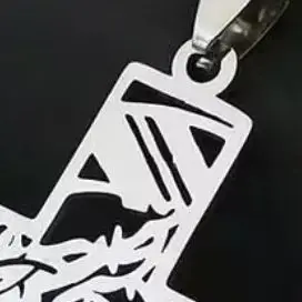 الهيب هوب الشرير تاج الشوك يسوع الصليب قلادة للرجال الفولاذ المقاوم للصدأ مطلية بالذهب الصليب قلادة القلائد مجوهرات #1