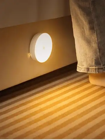 1pc Motion Sensor Night Light - Wireless LED Detector Lamp for Bedroom, Staircase, Closet, and Room Decor-