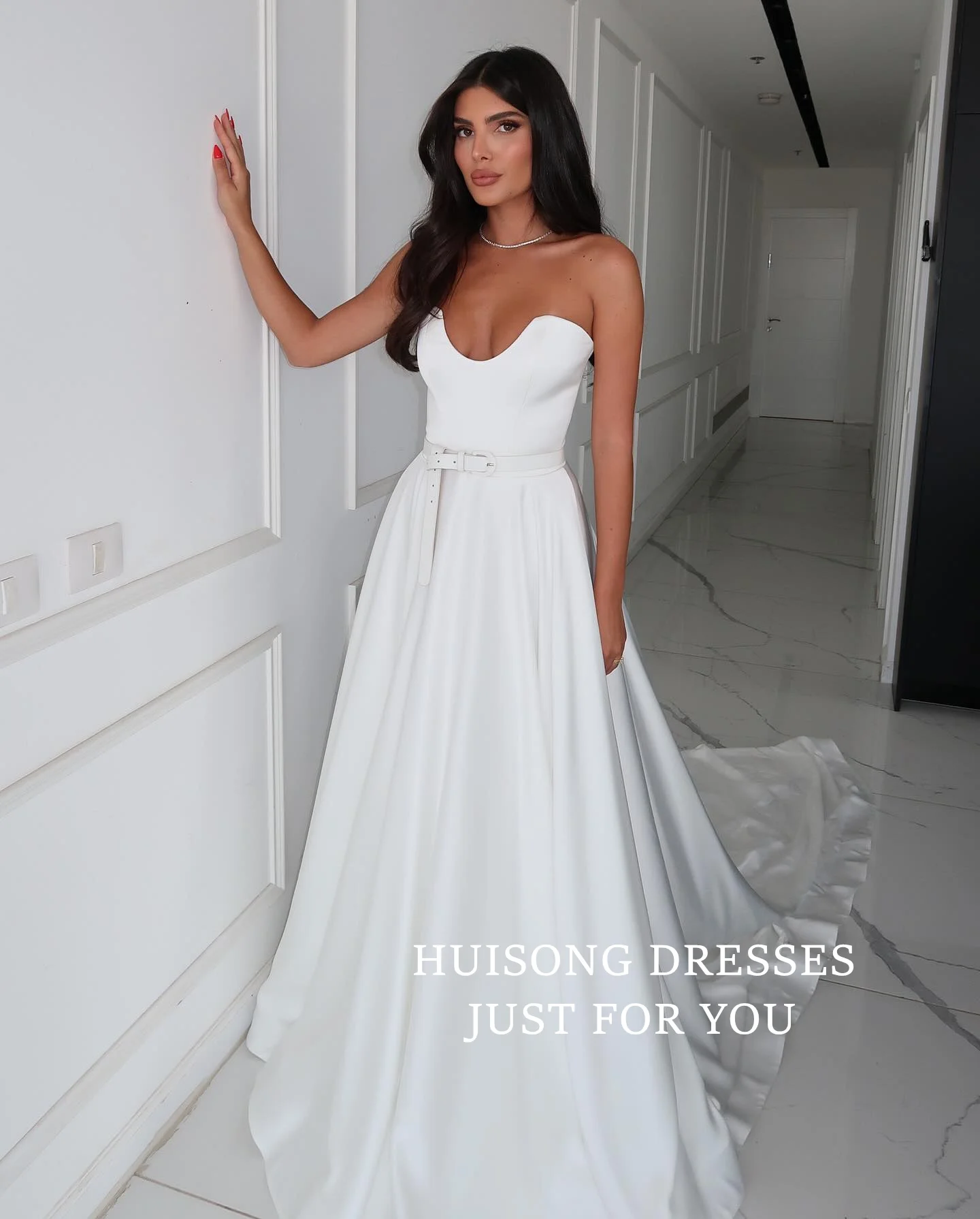 

HUISONG Customized suknia ślubna Satin Wedding Dresses Sleeveless A-Line Beach Bridal Gown שמלת כלה