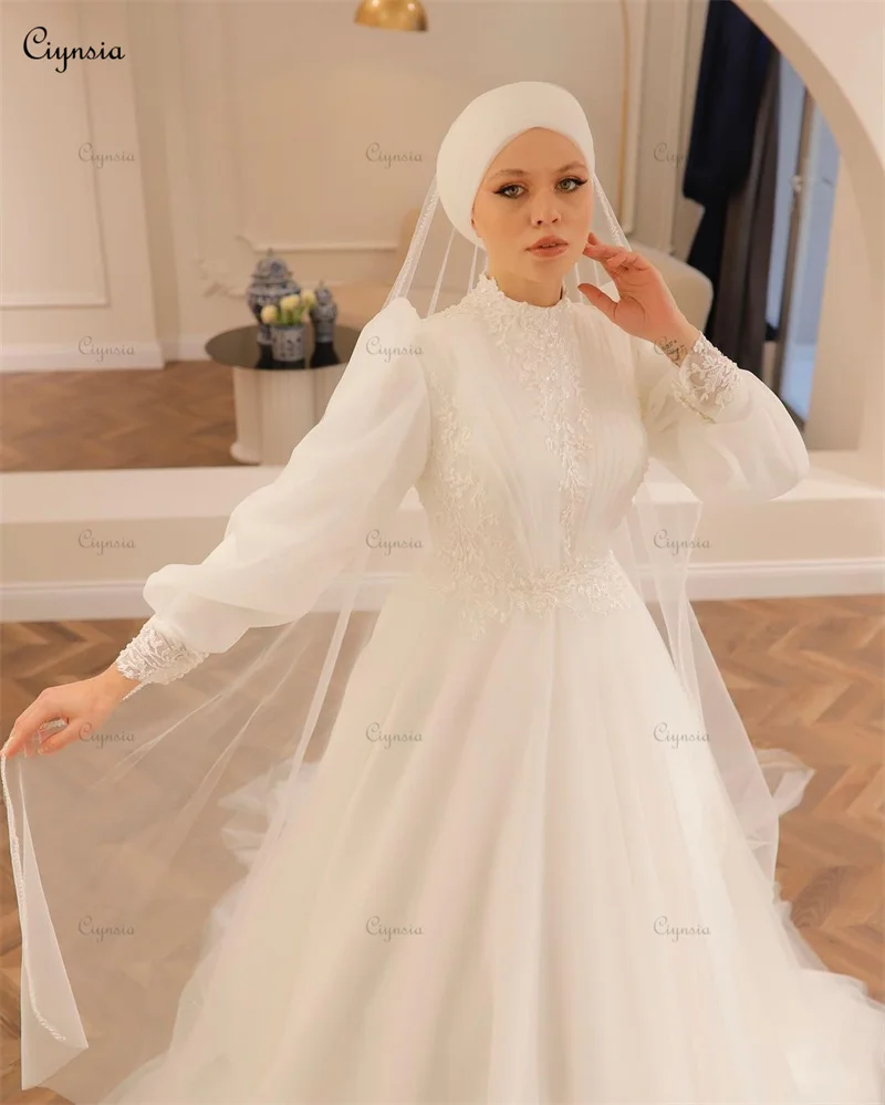 Ciynsia elegante lange Ärmel muslimische Brautkleid Spitze Applikationen plus Größe Brautkleider für Braut High Neck Vestidos de Novia