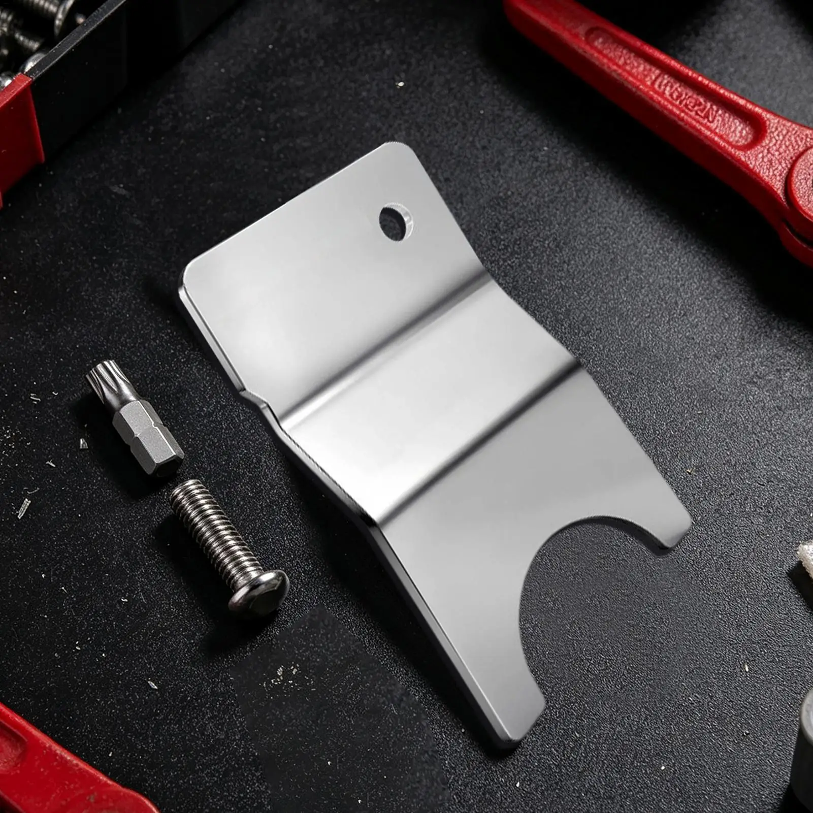 Tailgate Lock Heavy-Duty Anti-Theft No-Drill Rust-Resistant Latch Protector Tailgate Protector For Door Gate Load Dump Security