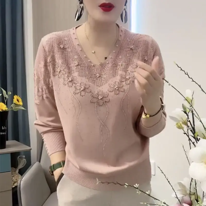 Heavy Industry Beaded Hot Diamond Knitted Sweater Fashion Women\'s Long Sleeve V-neck Thin Sweater High End Bottom Pullover Tops