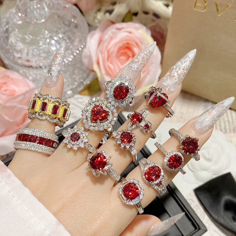 Created Ruby Rings for Women Vintage Design Noble Banquet Accessories Red Corundum Silver Color Engagement Party Jewelry