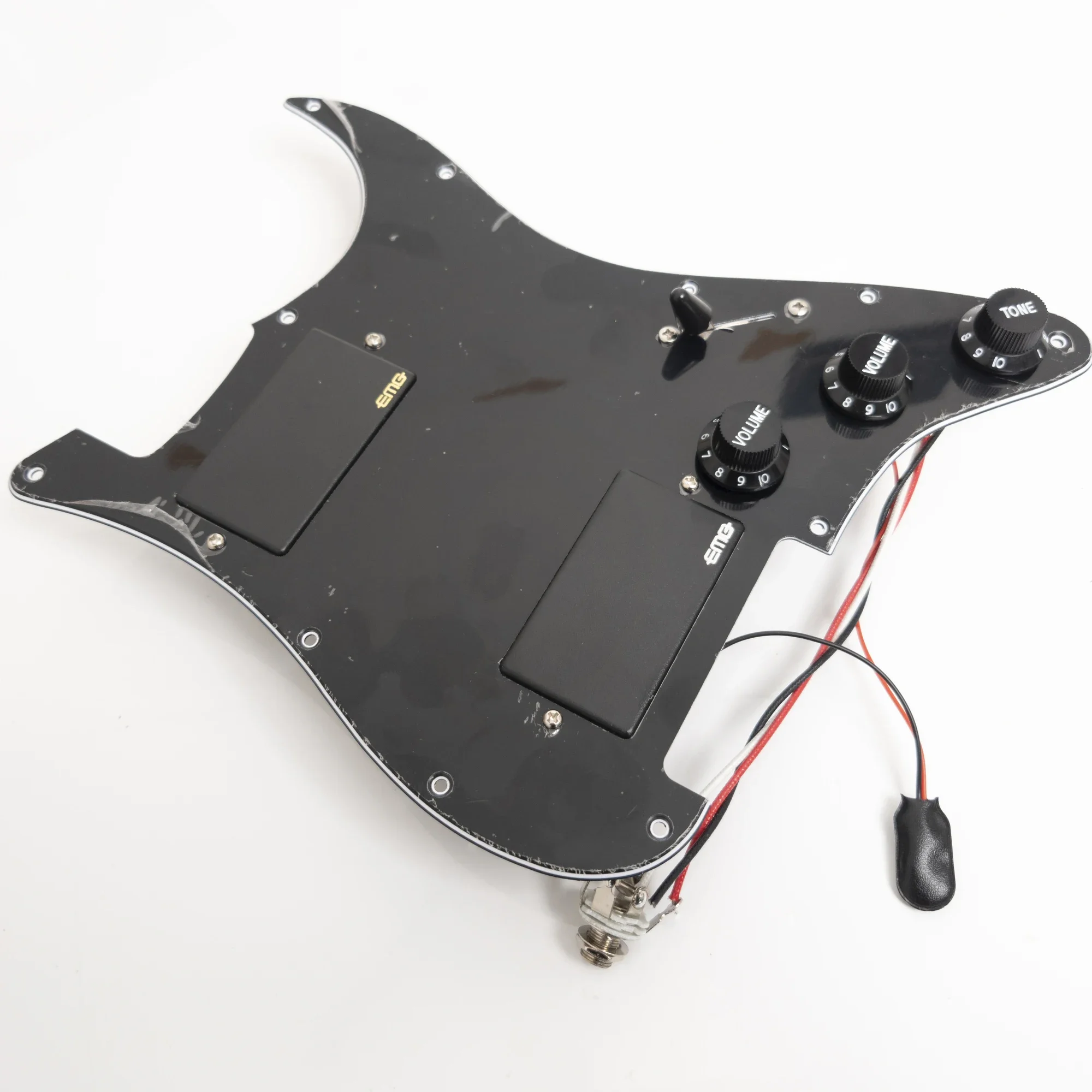 

Комплект предустановленных активных звукоснимателей Humbucker черного цвета для гитар St. (Запасные части)