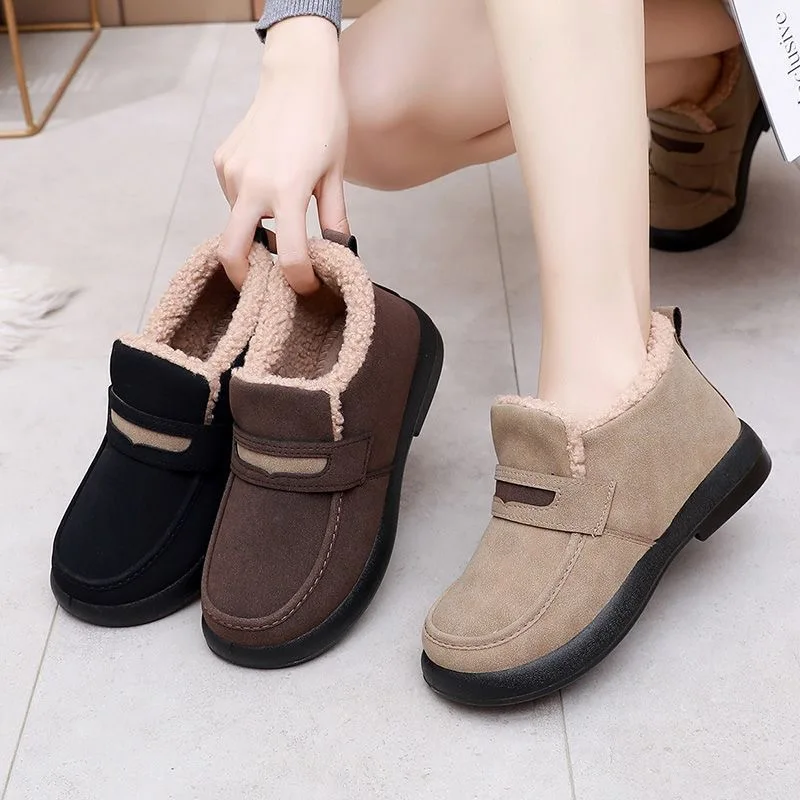 

Winter New Thickened Loafers Old Beijing Cloth Shoes Women's Boots Versatile Slip-On Mom Shoes Flat Furry Cotton Shoes