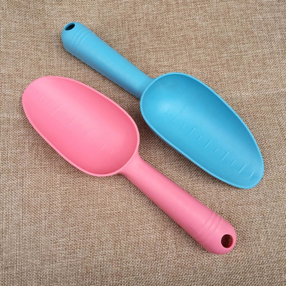 

Durable Plastic Hand Shovel for Plant Use Garden Tool with Centimeter Marks Shed Garage Potting Scoop Spade Weeding