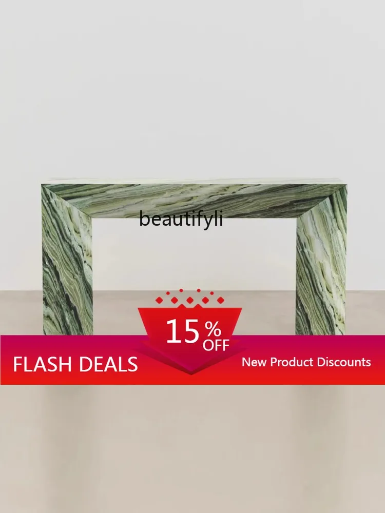 طاولات وحدة تحكم منزلية فاخرة من الرخام الطبيعي على الطراز الإيطالي، وحدة تحكم جدارية بسيطة، غرفة معيشة حديثة وبسيطة