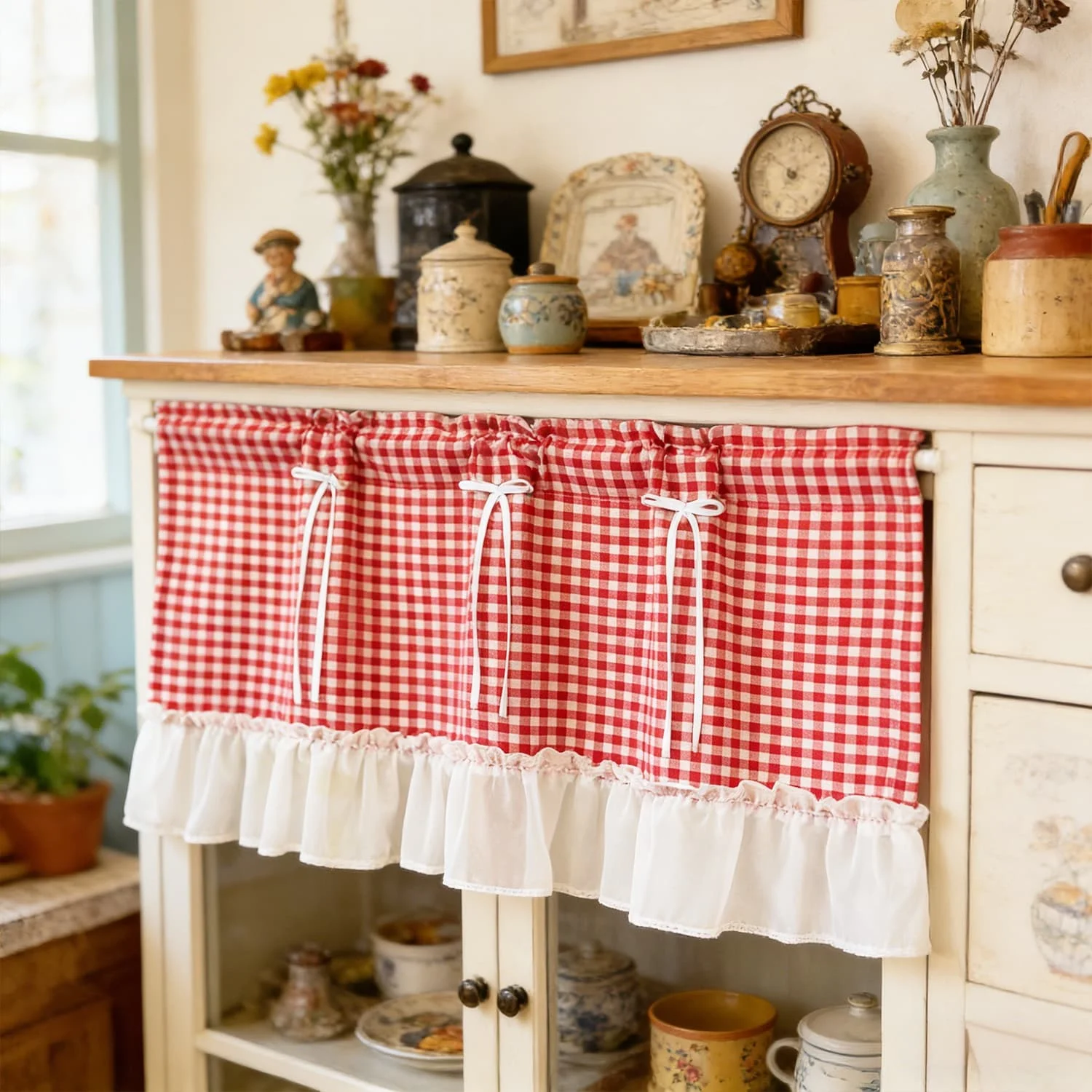 Rot-weißer Gingham-Vorhang mit Rüschen und Schleife für Küchenfenster, Schränke, Spülen und Heimdekoration