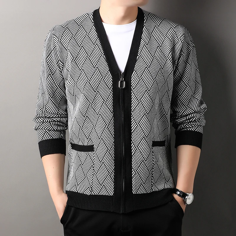 

Роскошная молния V - воротник трикотажный кардиган мужская личность полосатая жаккарды модные карманы уникальный дизайн комфортабельный модный свитер пальто