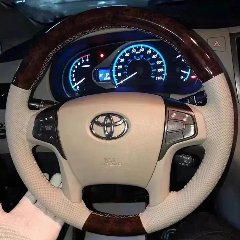 DIY Hand Sewing Braid Car Steering Wheel Cover for Toyota Old Sienna 2011 Special Imitation Peach Skin Leather Car Accessories