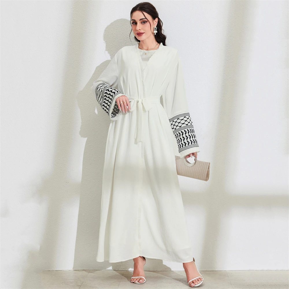 

Middle Eastern Muslim Women's Clothing Elegant Pocket Cardigan, Embroidered Color-Blocking Dress, Belt And Robe