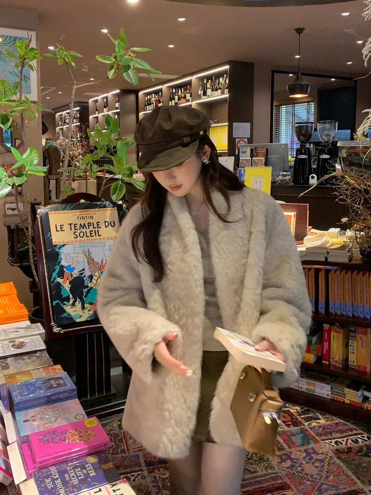 

Пальто из овчины Daiyan'er Moonlight с ручной вышивкой, женская меховая верхняя одежда, повседневное, свободного кроя, с длинными рукавами, средней длины