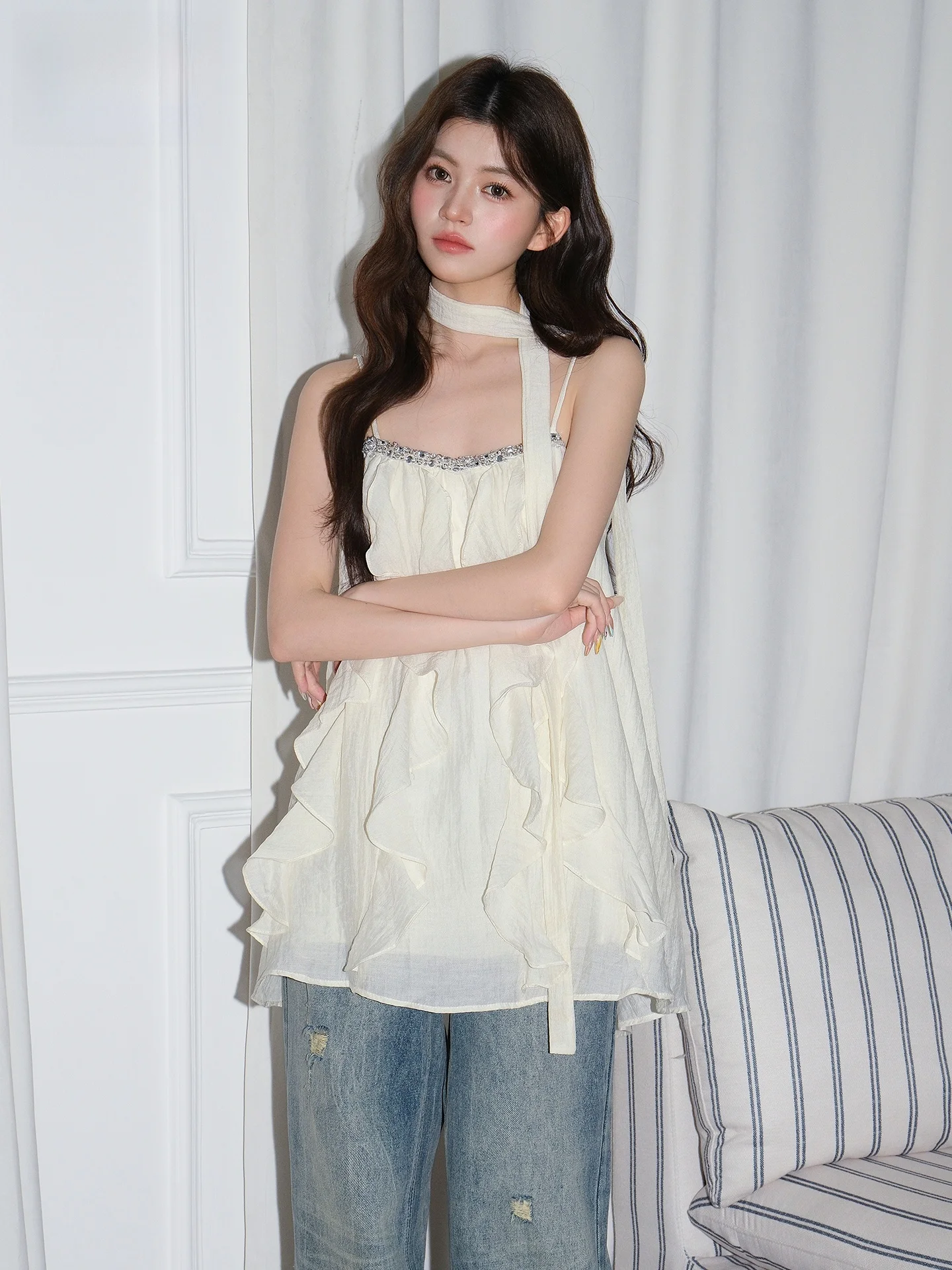 

Элегантный женский топ с рукавами-колокол и бретелями, новинка лета 2026, с дизайном на завязках на шее, стройнящий силуэт, модный тренд