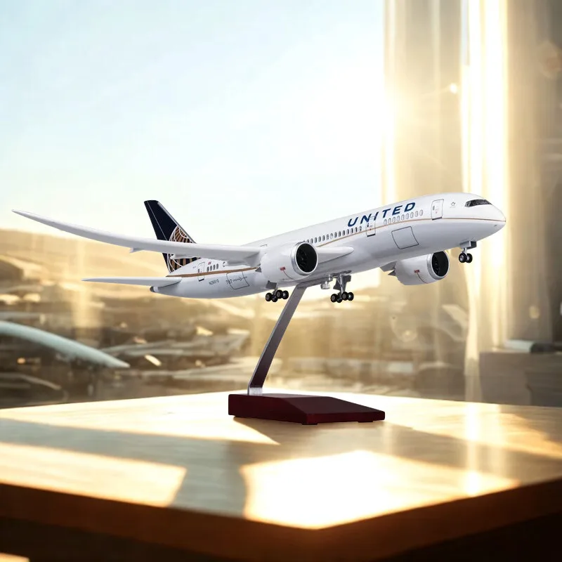 

United B787 Airplane Aviation Table Decorations 47cm Resin Aircraft Replica Model Miniature Plane Display Collectible Wheels