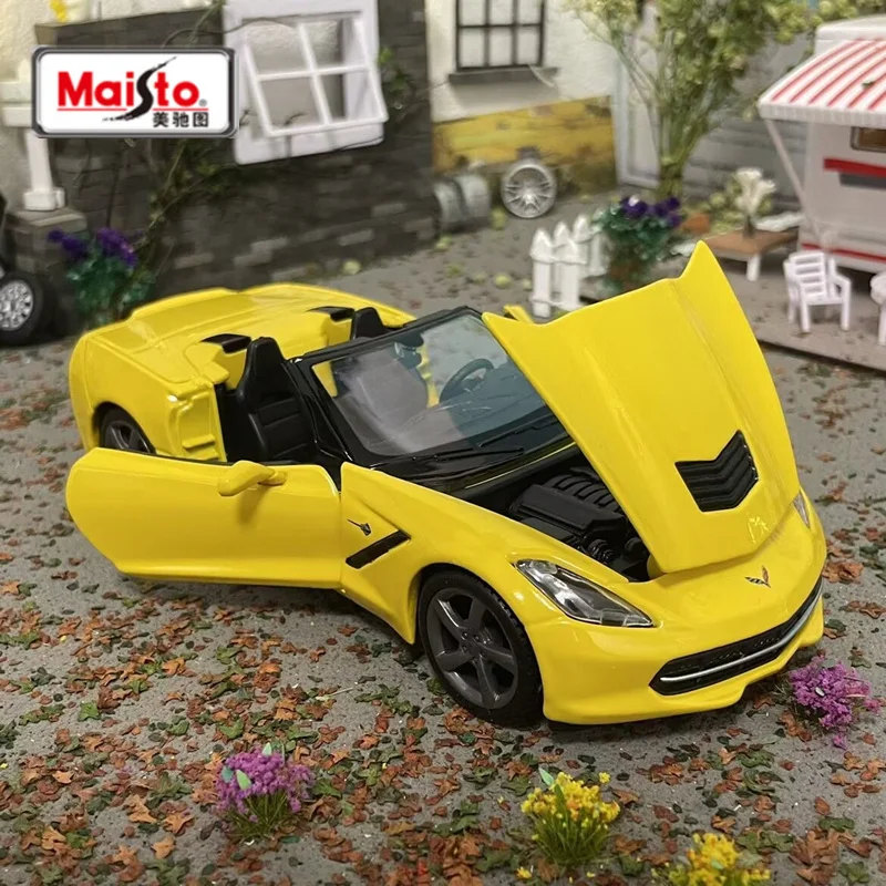 

Maisto 1:24 Chevrolet Corvette Stingray 2014, модель спортивного автомобиля из сплава, литой под давлением металлический гоночный автомобиль, модель автомобиля, имитация подарка для детей