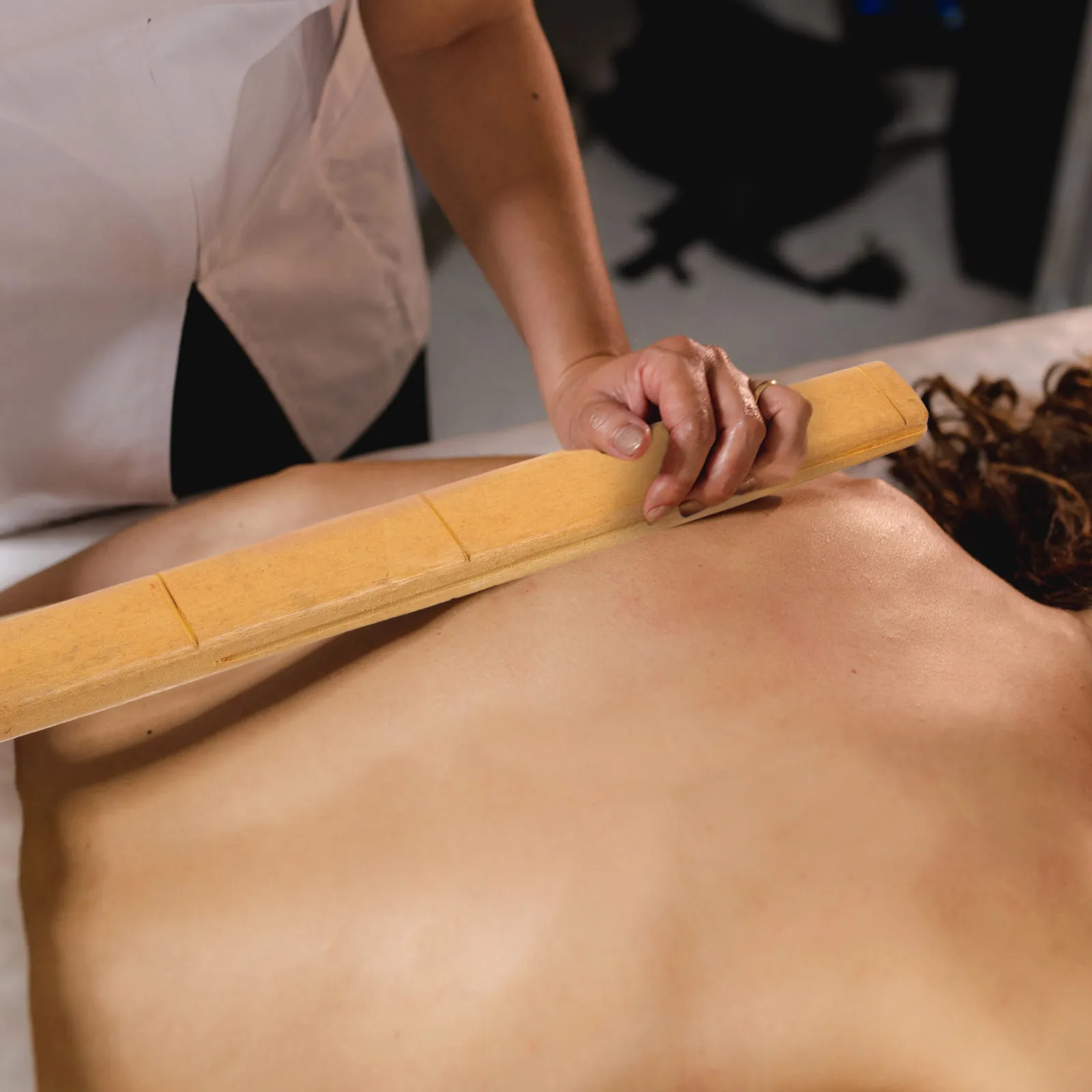 

Деревянная массажная палочка, небольшой легкий деревянный массажер для тела, гладкая поверхность, ручной массажер для мышц для путешествий, домашнего использования