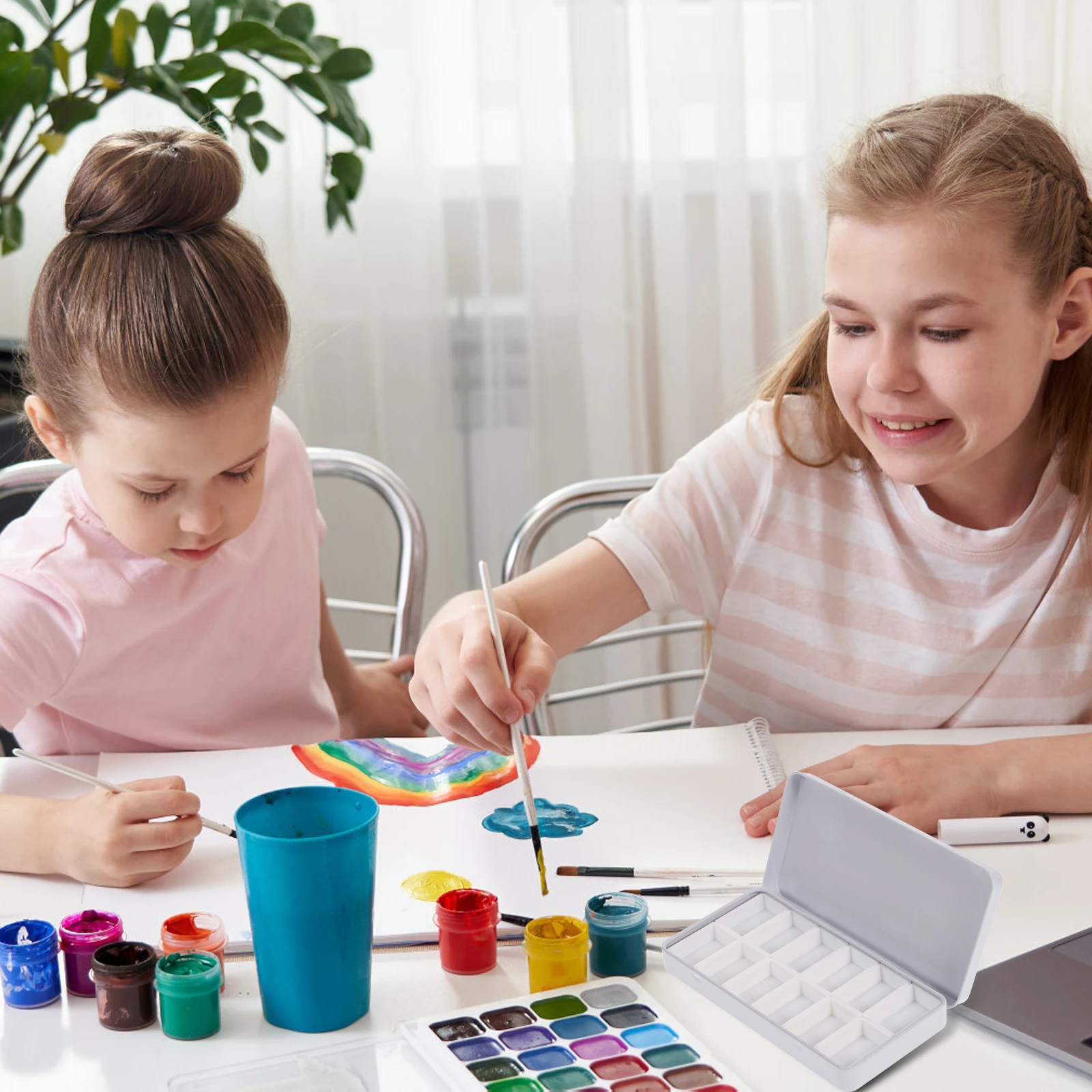 

1Set Watercolor Paint Box Rectangular Iron Storage Case with Empty Plastic Pans Portable Color Mixing Palette Watercolor Box