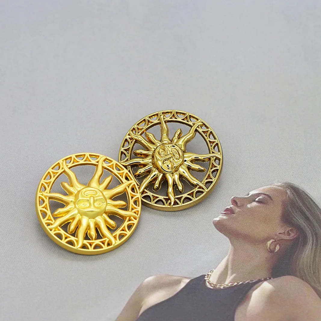 10 Teile/los Goldene Sonne Metall Knopf Ausgehöhlte Rund männer und frauen Anzug Leder Jacken Hosen Knöpfe