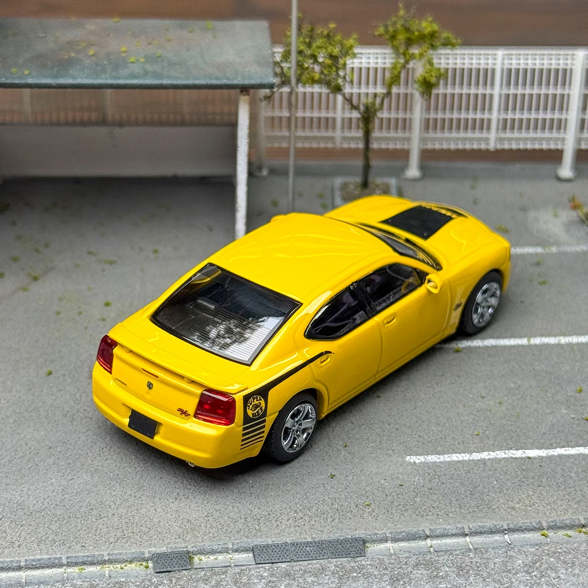 รถโมเดลโลหะผสม Rollin 1:64 Charger 08 R/T Super Bee