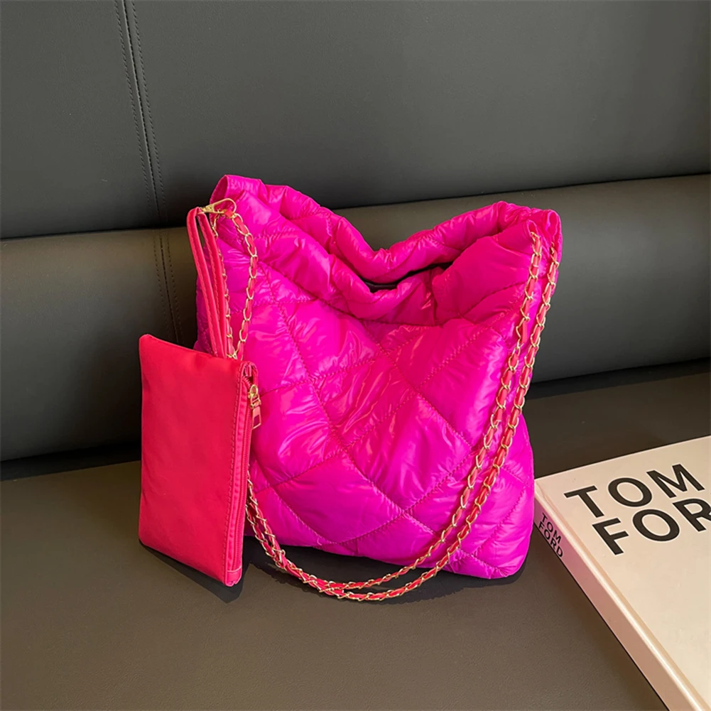 Women Shoulder Bag Large Capacity Nylon Handbag Fashionalbe Crossbody Bag Chain Simple Female Commuter Handbag for Office Travel