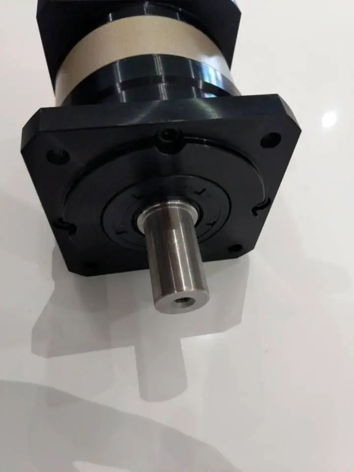 8 arcmin Economical planetary gearbox reducer 15:1 to 100:1 for 90ST 750w AC servo motor shaft 16mm diameter