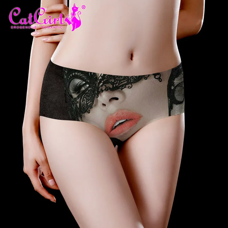 

Graffiti Anime Pattern Women's Lingerie Seamless Ice Silk Panties Ultra-thin Underwear girl Sexy Medium Waist Briefs