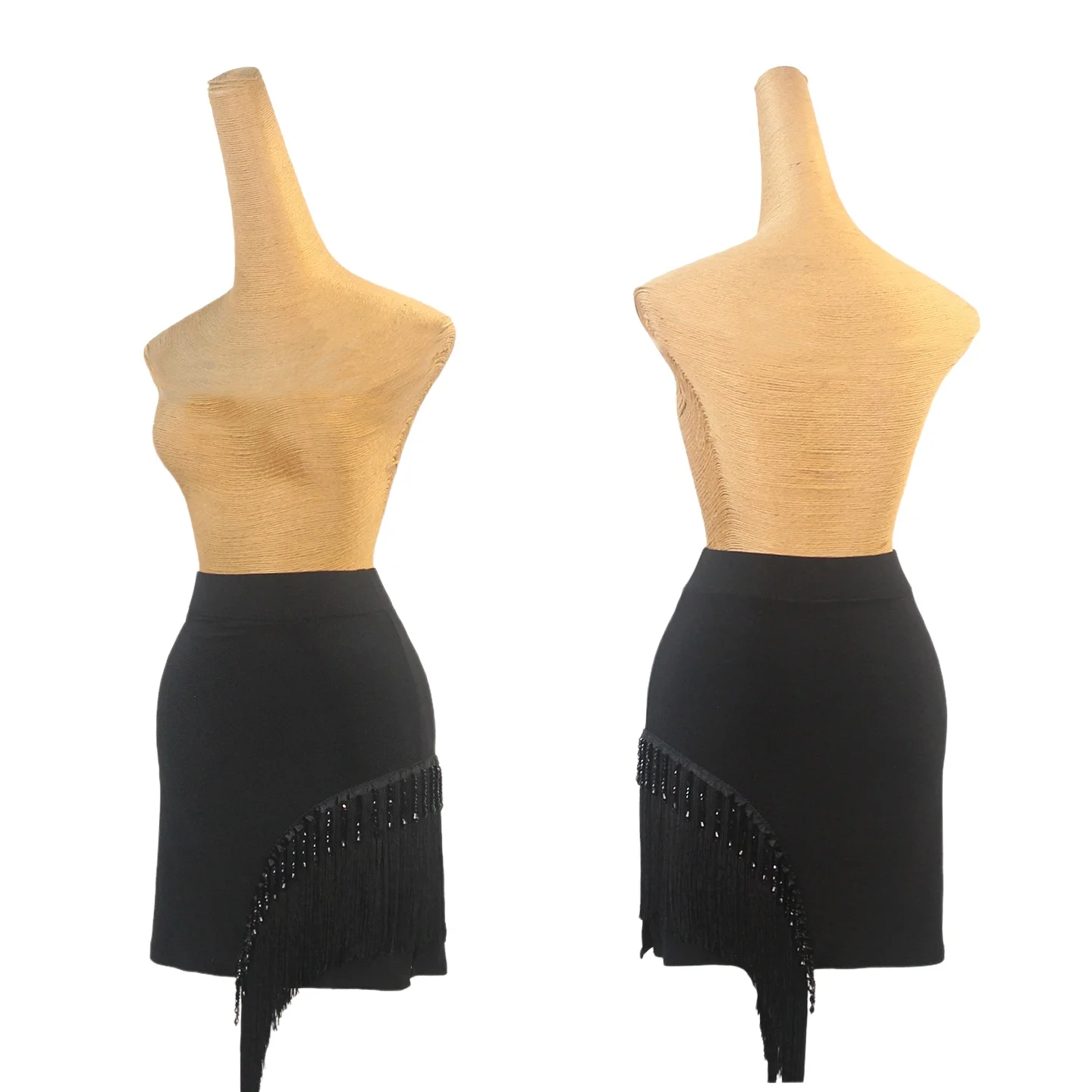 2025 Nuova gonna sexy di fascia alta da ballo latino con nappe per le donne gonna corta dimagrante nera chacha samba outfit da pratica professionale