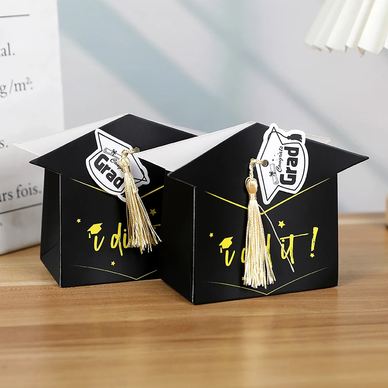 10pcs Graduation Cap Shape Candy Boxes with Tassels and Label College Style Gift Box Graduation Ceremony Decorations Cookie Pack
