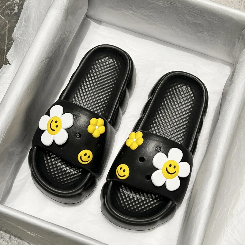 Slippers women flower shoes Indoor Summer beach cloud Non Slip Kawai Funny Cute Home house Slides Soft Sole Non Slip 2024 new