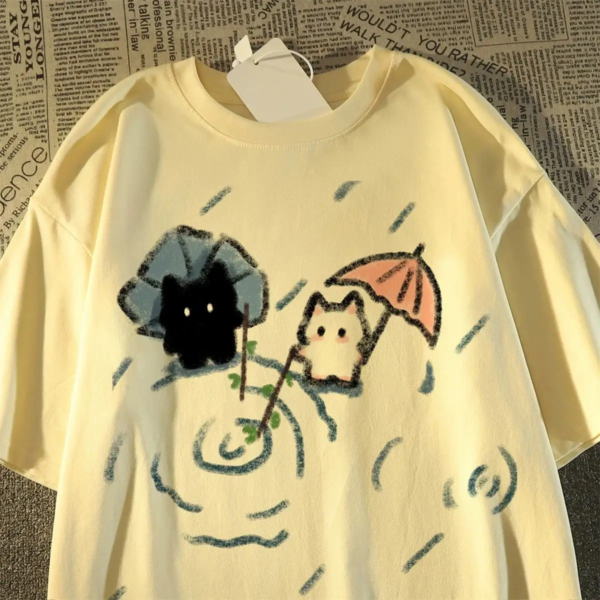 Camiseta de manga corta de algodón puro con bonito gato blanco y negro japonés, Top de media manga de gran tamaño para verano para hombres y mujeres