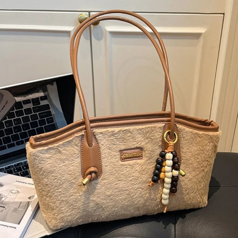 

Retro Plush Women's Shoulder Bag Korean Luxury Hand Bag Designer Tote Bag High-end Large Capacity Versatile Bag With Pendant