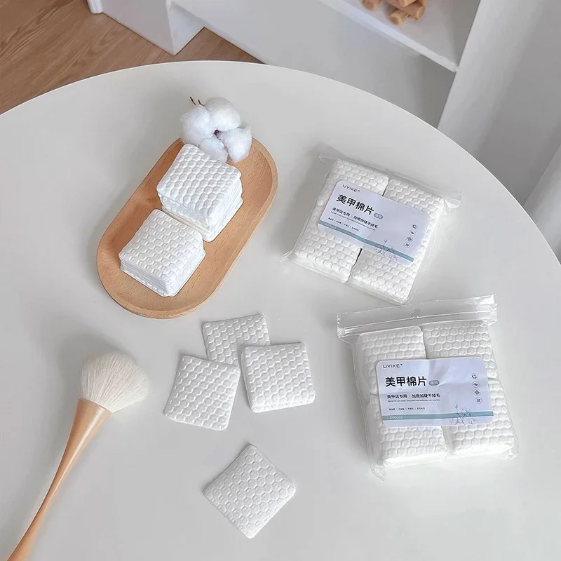 200Pcs Nail Cotton Pad Polish Remover Gel Clean Manicure Napkins Lint-Free Wipes Cotton Cleaner Paper Pads Varnish Tool