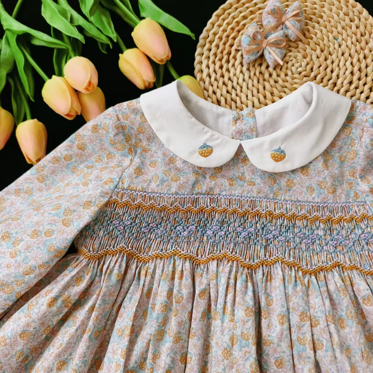 Spring Autumn Girls Handmade Embroidered Strawberry Printed Smocked Dress For Casual Party Birthday Wedding Photography