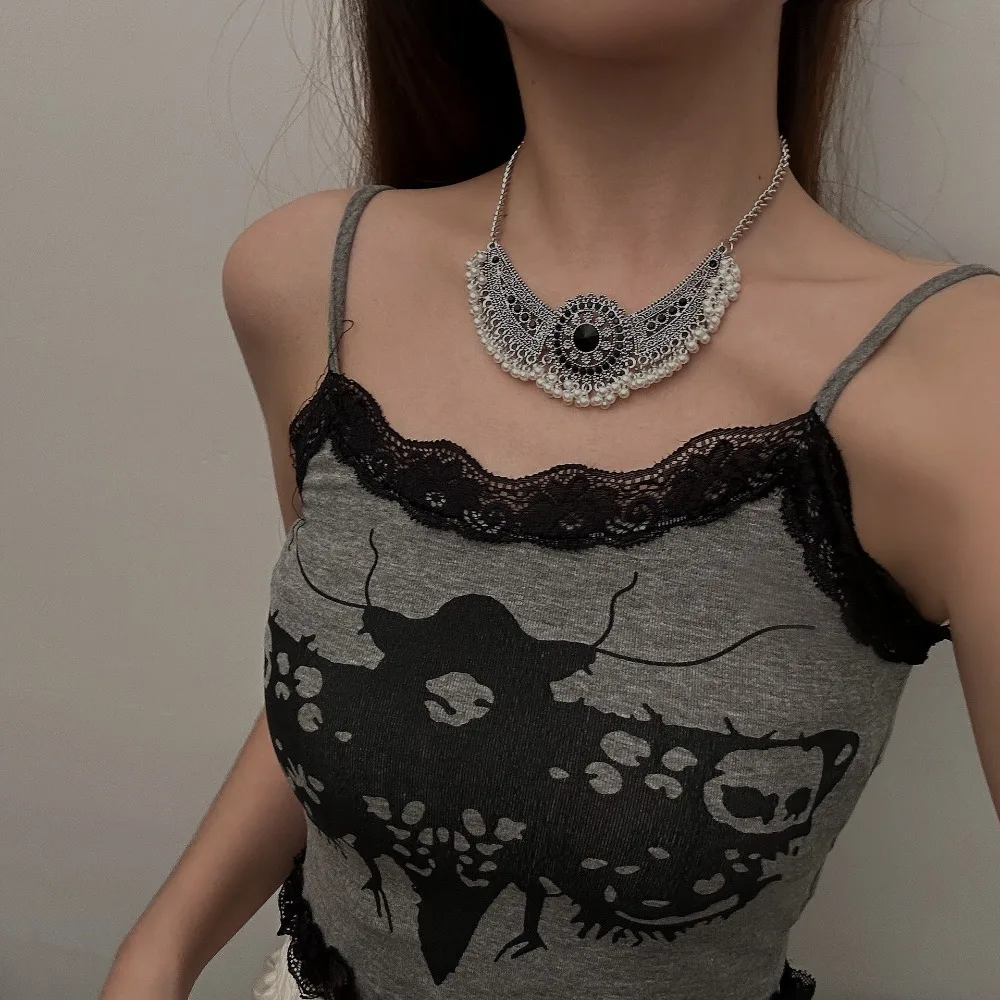 Ethnic Retro Black Rhinestone Round Hollowed-out Flower Plate Imitation Pearl Tassels Stud Earrings Necklace for Women Jewelry