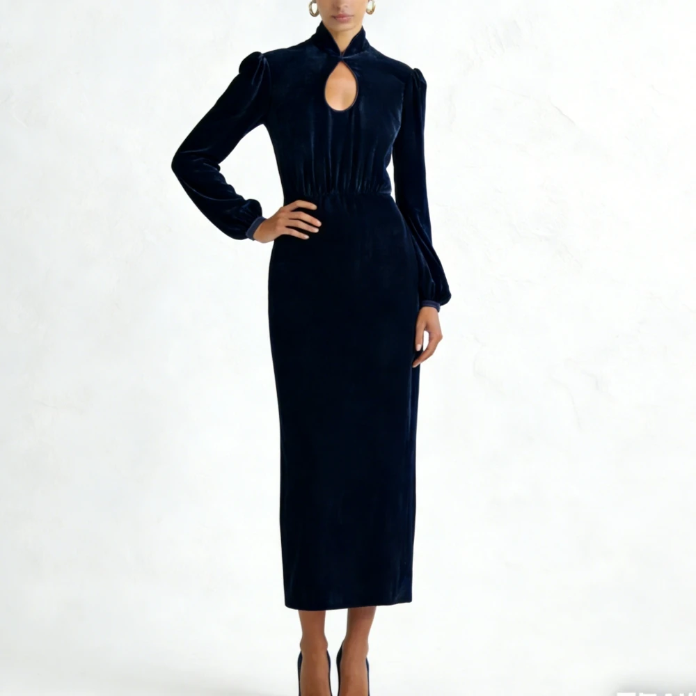 Sukienka wieczorowa z aksamitu z golfem i bufiastymi rękawami, dopasowana sukienka z wycięciami, prosta, dopasowana sukienka na przyjęcie z możliwością personalizacji.