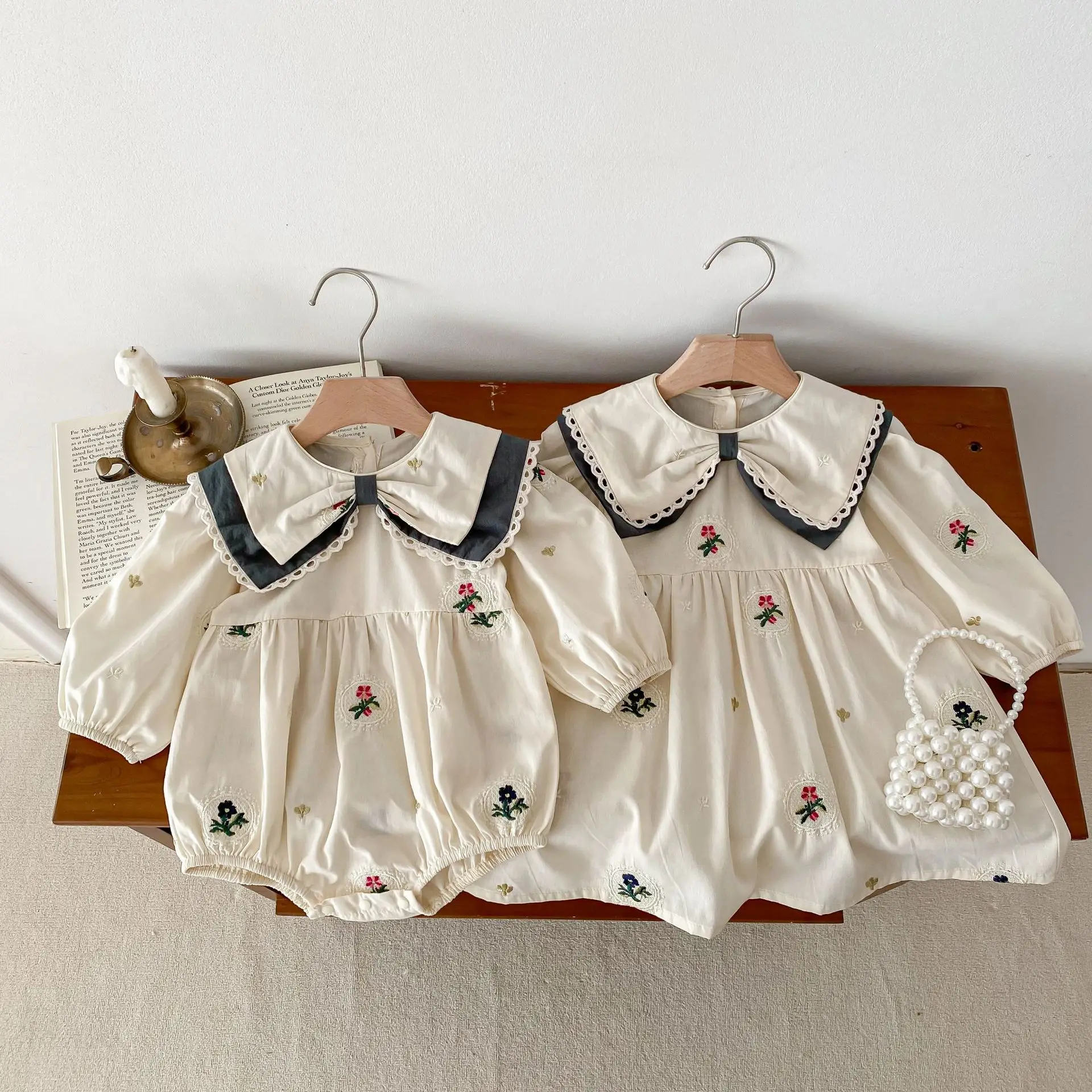 2024 Spring New Baby Girls Korean Dress Contrast Lapel Embroidered Long Sleeve Cotton Toddler Girls Dress Sisters Look Outfits