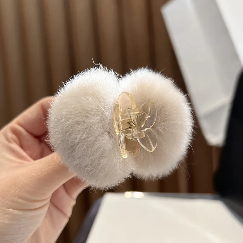 Cute Little Fur Ball Hair Claw Real Otter Rabbit Hair Clip Korean  Cherry Small Pins Styling Shark Clips Women Grips Headwear