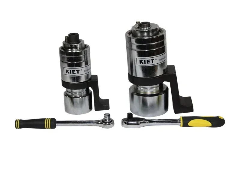 

A Manual Torque Multiplier Multiplying Wrench